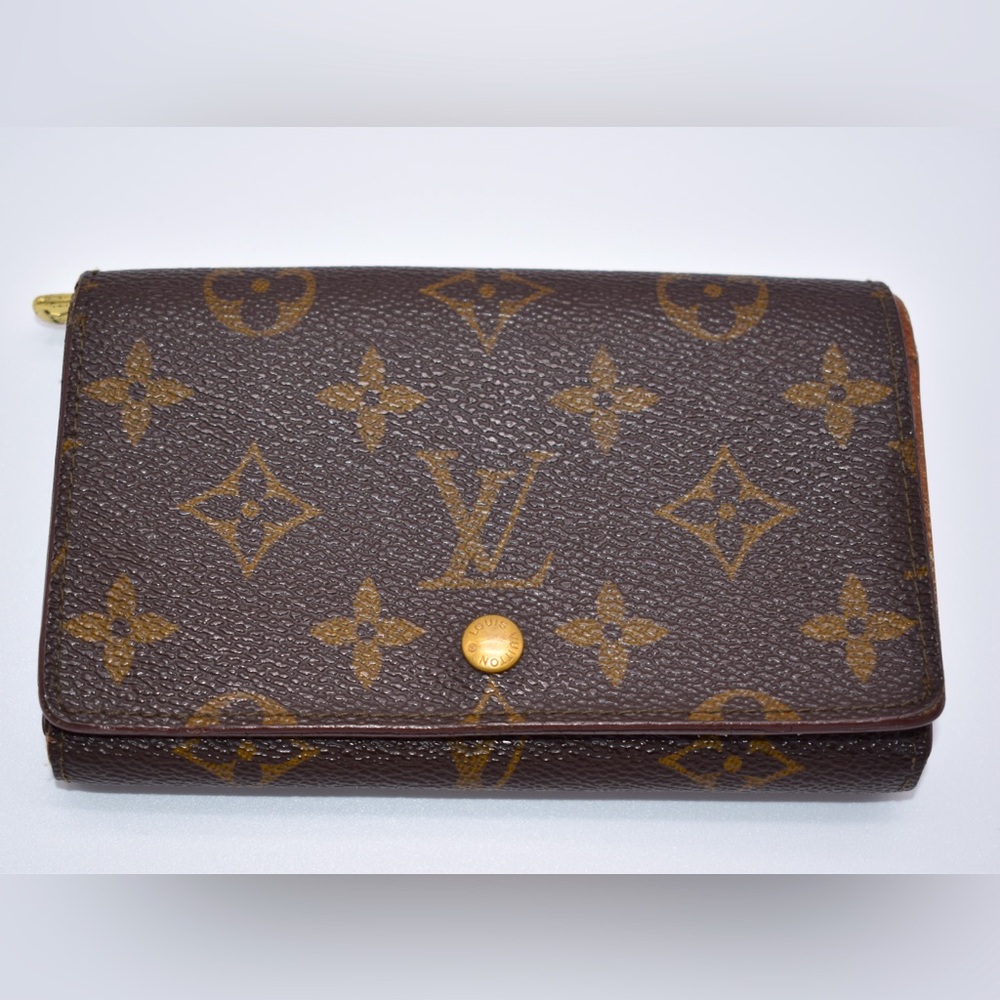 LOUIS VUITTON Monogram Porte Monnaie Billets Tresor Wallet